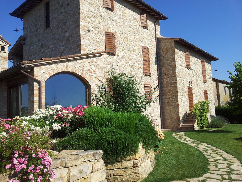 Agriturismo La Torraccia 토티 외부 사진