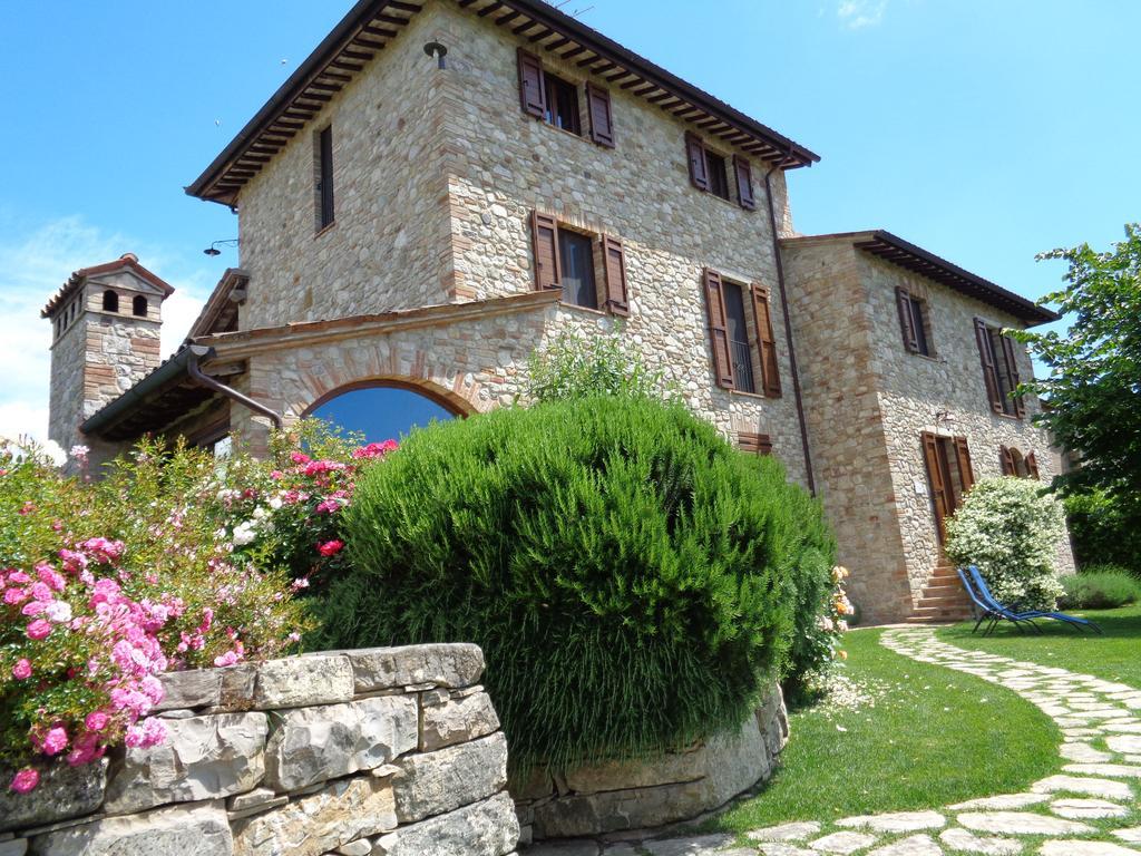 Agriturismo La Torraccia 토티 외부 사진