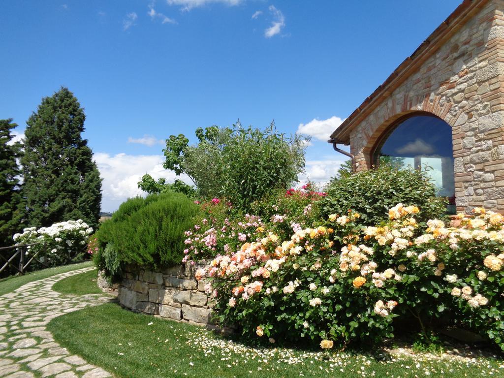 Agriturismo La Torraccia 토티 외부 사진
