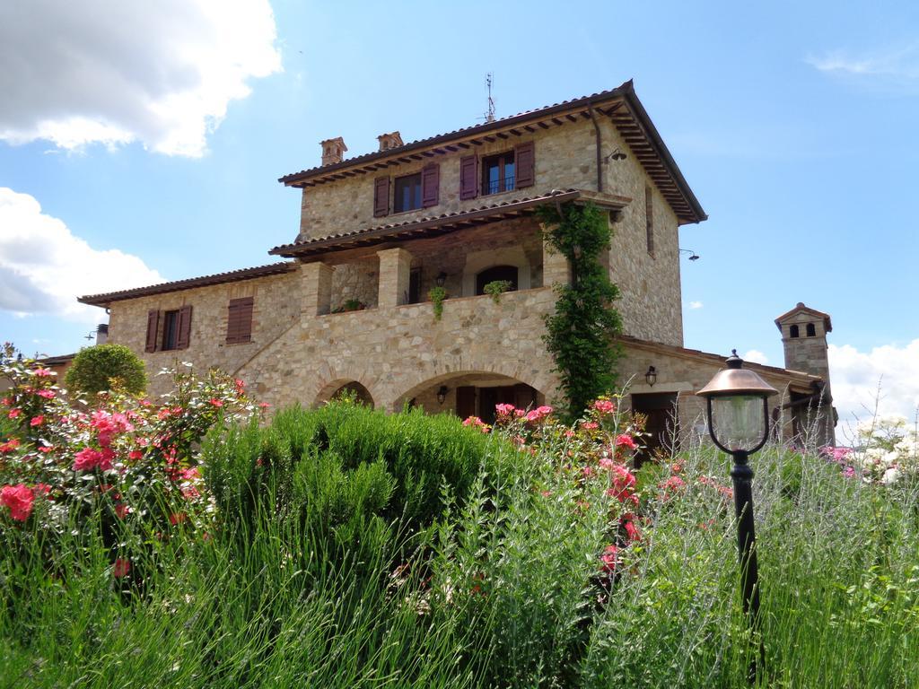 Agriturismo La Torraccia 토티 외부 사진